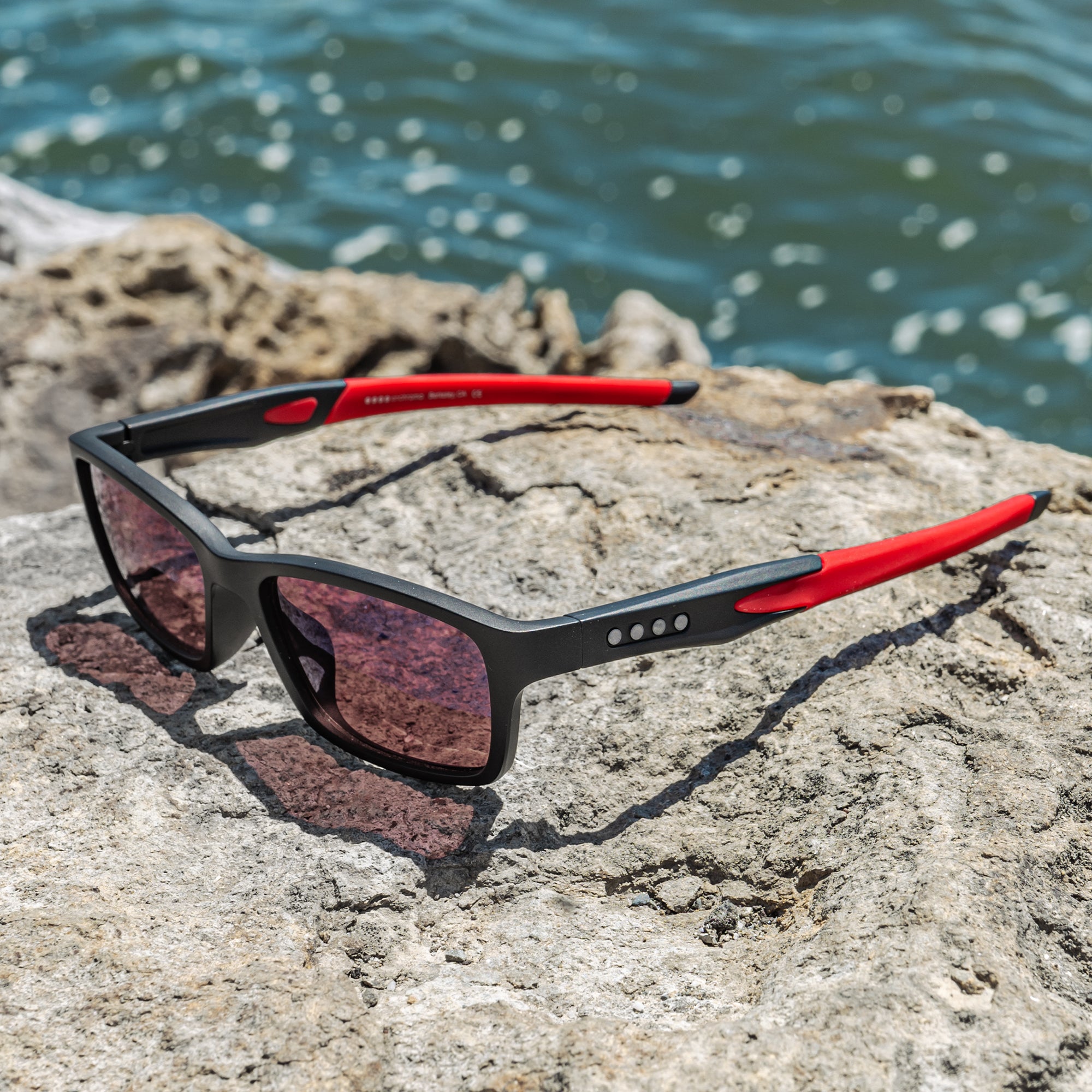 VSP - Eton Black/Red Outdoor Protan Plano