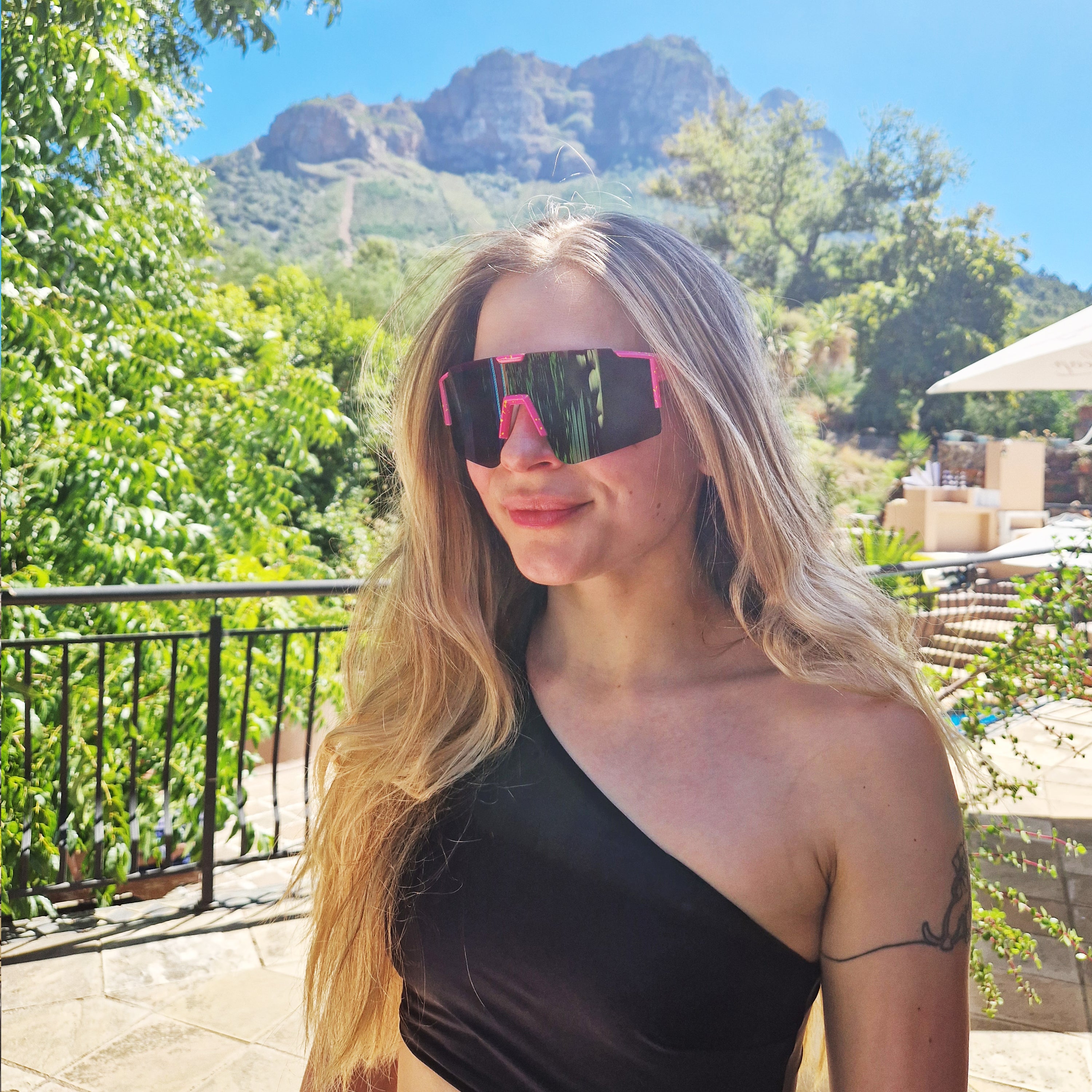 Bolt Lightning Pink Color Blind Sunglasses - Outdoor Protan